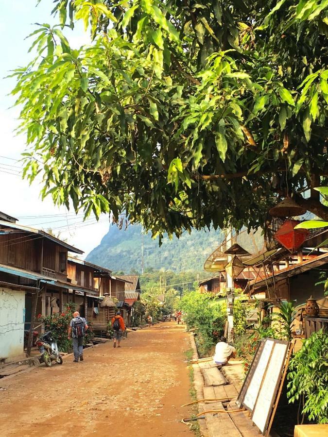 Sunset Bungalows & Gh Ban Ngoy-Nua Exterior foto